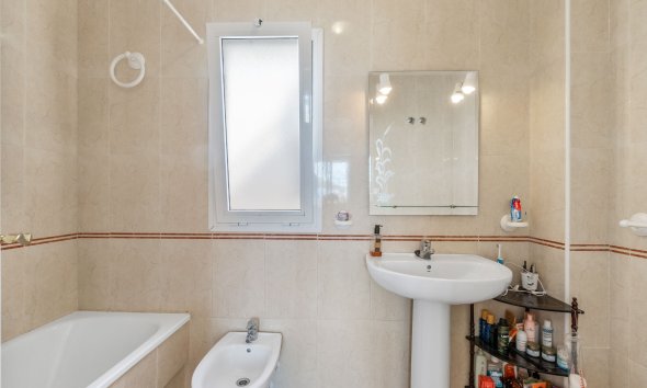 Gensalg - Rækkehus -
Torrevieja