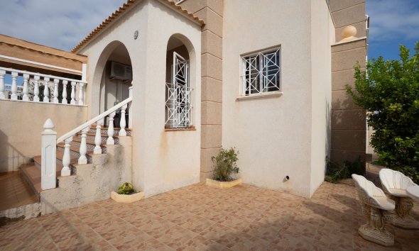 Gensalg - Rækkehus -
Torrevieja