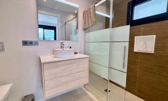 Obra nueva - Villa -
Benijofar