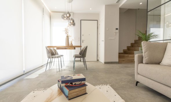 Nybyggeri - Villa -
Pilar de la Horadada