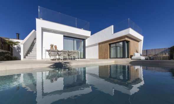 Obra nueva - Villa -
Murcia