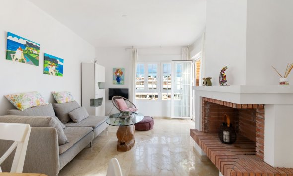 Reventa - Villa -
Villamartín