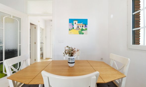 Reventa - Villa -
Villamartín