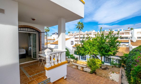 Reventa - Villa -
Villamartín