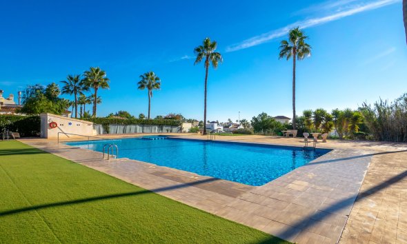 Reventa - Villa -
Villamartín