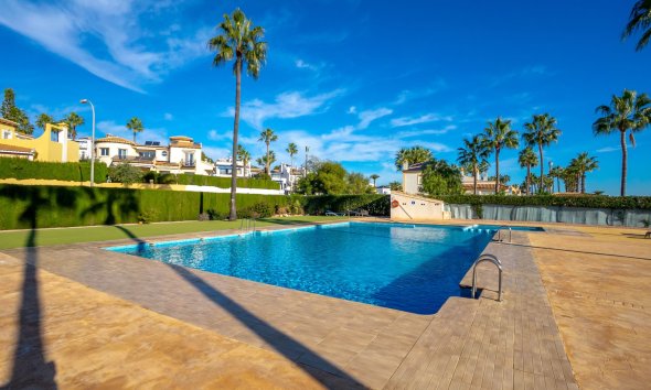 Reventa - Villa -
Villamartín