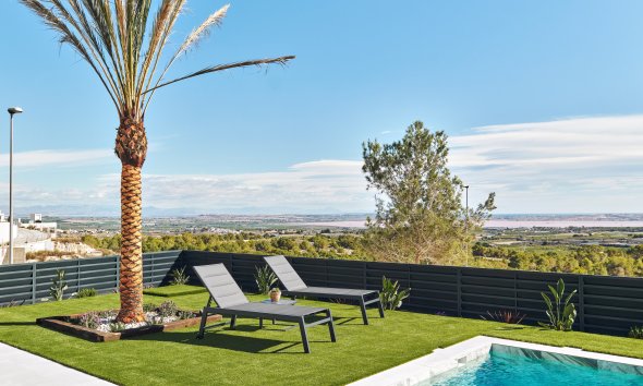 Nybyggeri - Villa -
San Miguel de Salinas