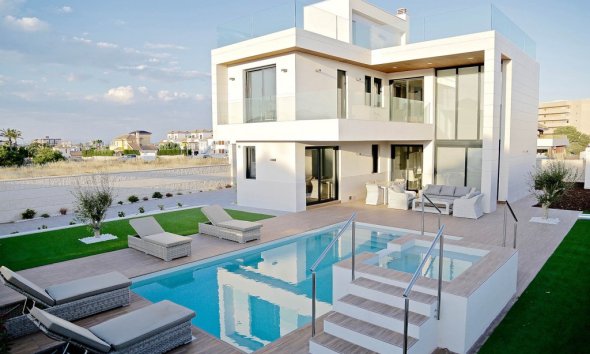 Obra nueva - Villa -
Dehesa de Campoamor