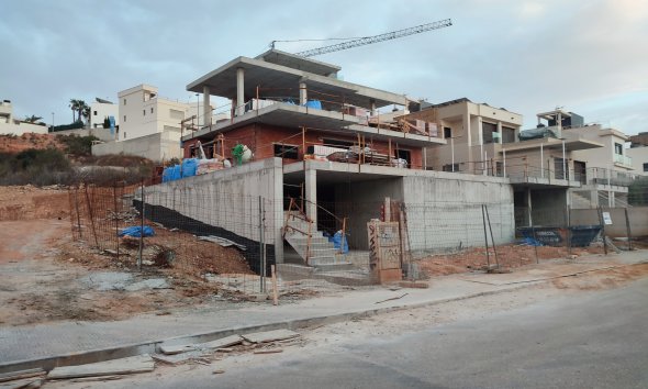 Obra nueva - Villa -
Dehesa de Campoamor