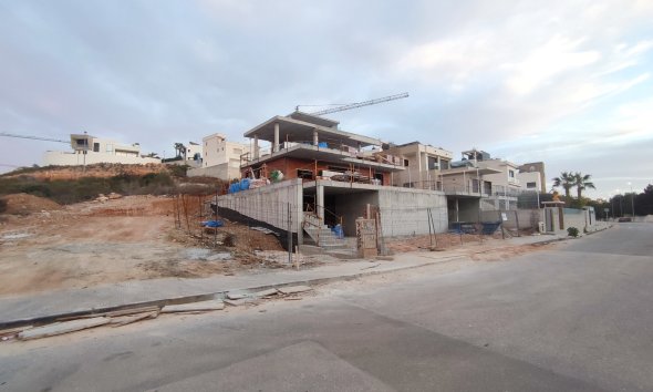 Obra nueva - Villa -
Dehesa de Campoamor