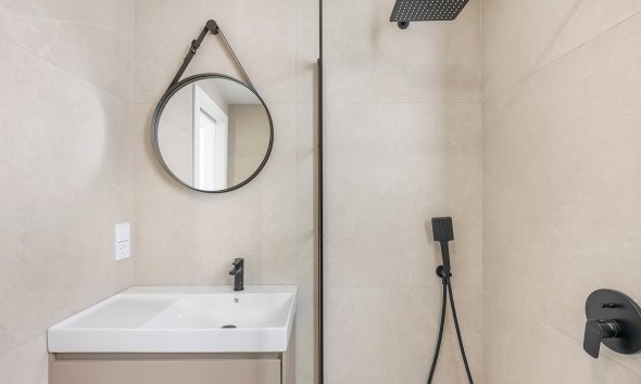 Obra nueva - Villa -
Los Alcázares