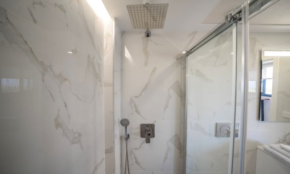 Obra nueva - Villa -
Algorfa