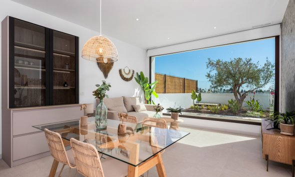 Obra nueva - Villa -
Los Alcázares