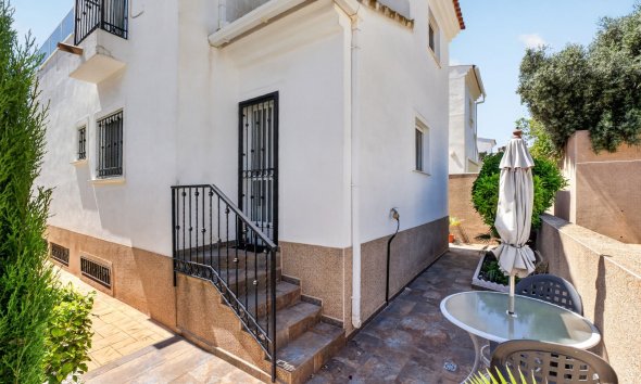 Gensalg - Villa -
Orihuela Costa - Punta Prima