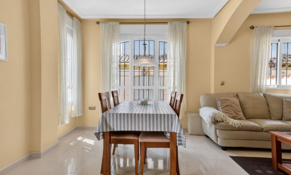 Gensalg - Rækkehus -
Orihuela Costa - Lomas De Cabo Roig