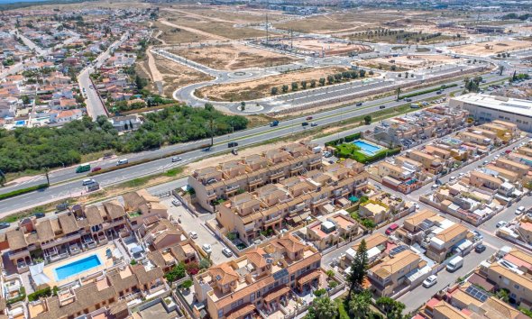 Gensalg - Rækkehus -
Torrevieja