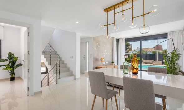 Obra nueva - Villa -
Playa Paraiso