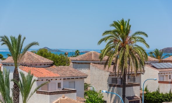 Obra nueva - Villa -
Playa Paraiso
