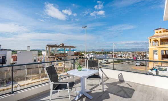 Obra nueva - Villa -
Benijofar